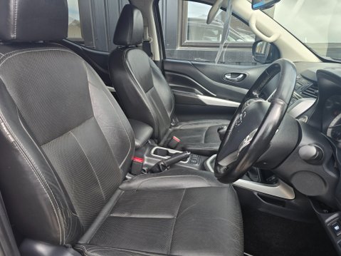 Nissan Navara DCI TEKNA SHR DCB 10