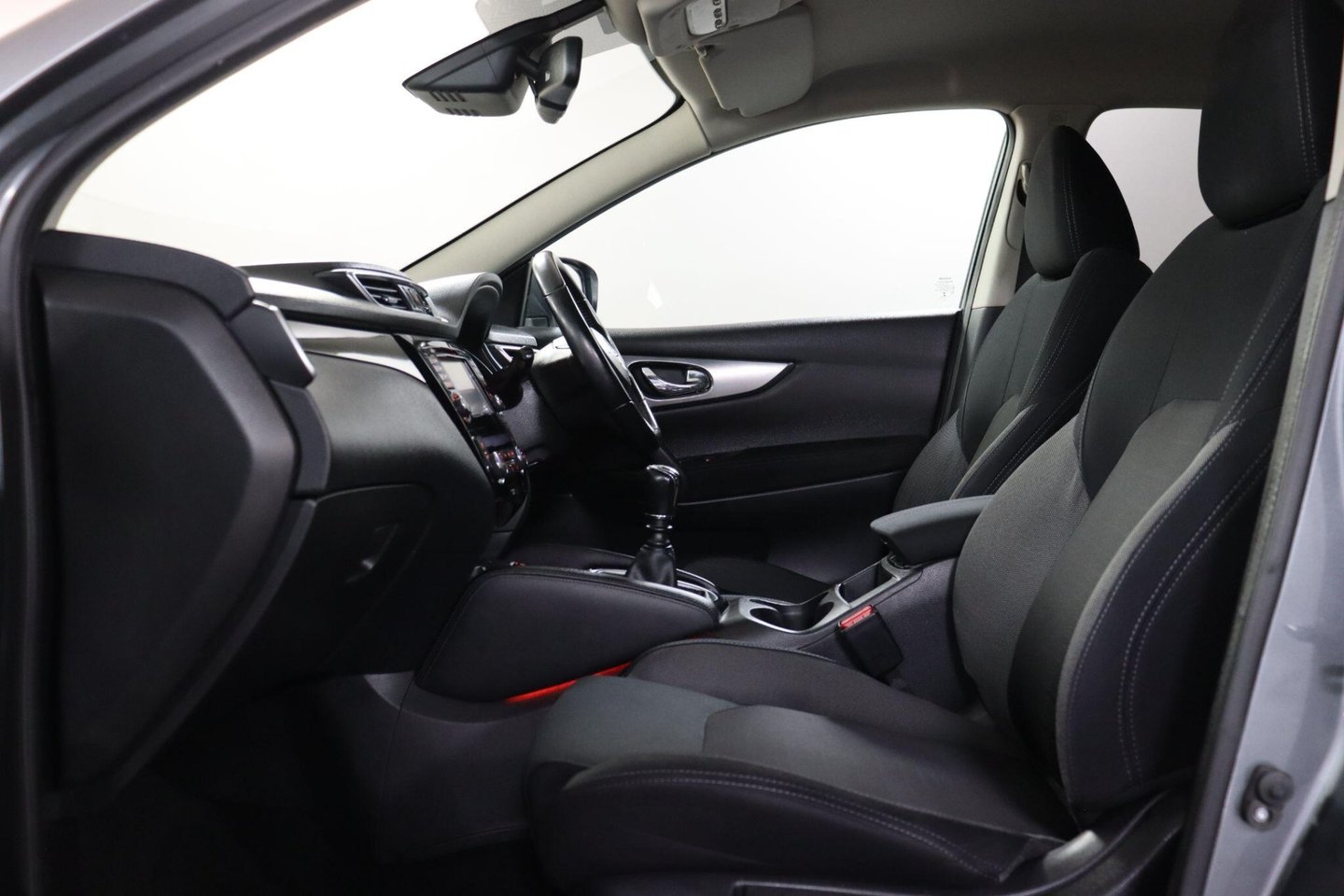 2017 Nissan Qashqai — image 36
