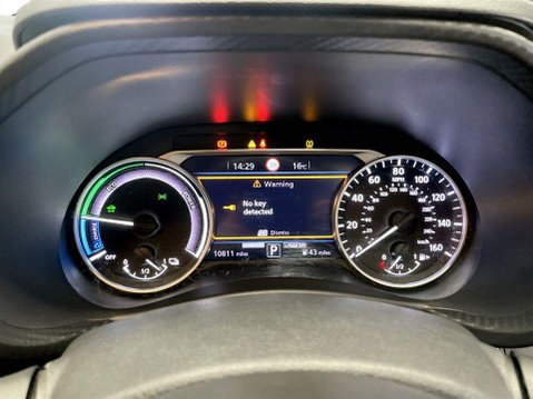 Nissan Juke 1.6 N-Connecta SUV 5dr Petrol Hybrid Auto Euro 6 (143 ps) Sat Nav 14