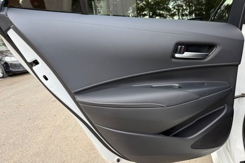 Toyota Corolla DESIGN 19