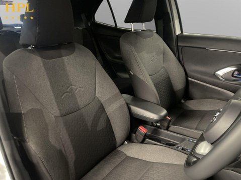 Toyota Yaris Cross 1.5 VVT-h Design SUV 5dr Petrol Hybrid E-CVT Euro 6 (s/s) (116 ps) 11