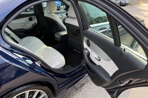 Mercedes-Benz C Class C250 D AMG LINE PREMIUM - 10 SERVICES - 2 OWNERS - LIGHT INTERIOR 30