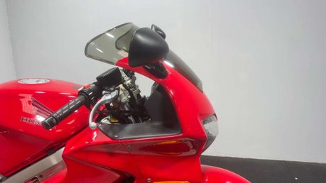 Honda VFR 1998 ONLY 16K FUEL INJECTED NON VTEC FULL LUGGAGE 800CC 41