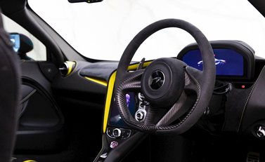 McLaren 720S Performance 11