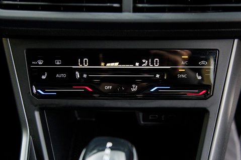 Volkswagen Polo R-LINE TSI DSG 32