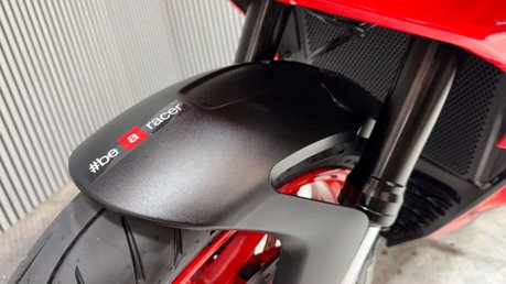Aprilia Tuono 660 2021 ONLY 11K STUNNING BIKE NEW TYRES MID WEIGHT NAKED 34