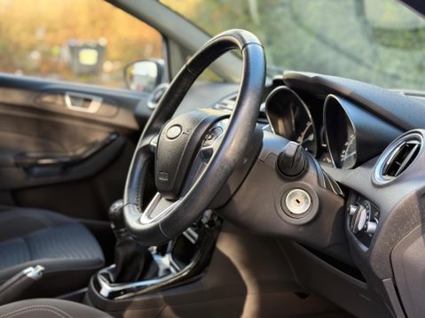 Ford Fiesta 1.0T EcoBoost Titanium Euro 5 (s/s) 5dr 11