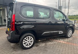 Citroen Berlingo BLUEHDI FEEL M WHEELCHAIR RAMP 11