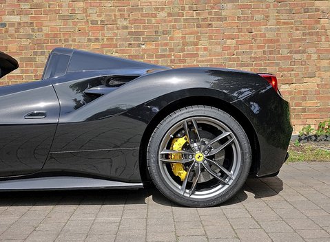Ferrari 488 Spider 9