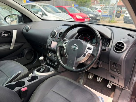 Nissan Qashqai 2.0 n-tec 2WD Euro 5 5dr 14