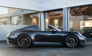 Porsche 911 Targa 4 GTS (992.2) 3