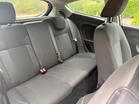 Ford Fiesta 1.25 Zetec Euro 6 3dr 10