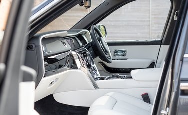 Rolls-Royce Cullinan 18
