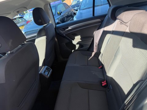 Volkswagen Golf 1.0 TSI SE Nav Euro 6 (s/s) 5dr 21