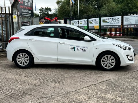 Hyundai i30 CRDI S BLUE DRIVE 21