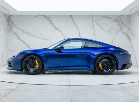 Porsche 911 Carrera GTS (992) 2