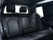 Land Rover Defender 3.0 Defender X-Dynamic SE D MHEV Auto 4WD 3dr 24
