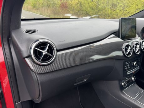 Mercedes-Benz B Class B 200D AMG Line Executive Auto Diesel PARKTRONIC/CAMERA/SAT NAV 21