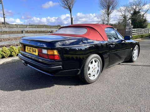 Porsche 944 S2 16V 25