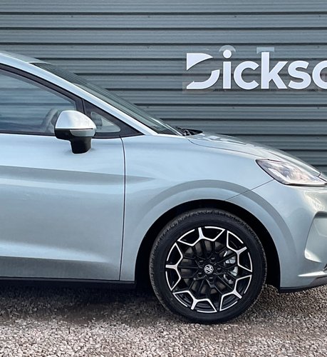 MG MG4 EV URBAN PREMIUM LONG RANGE