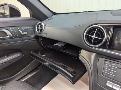 Mercedes-Benz SL Series 3.0 SL 400 AMG Line Auto 2dr 81