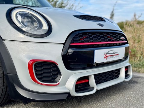 Mini Hatch 2.0 John Cooper Works Euro 6 (s/s) 3dr 19