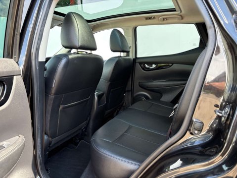 Nissan Qashqai 1.6 Qashqai Tekna dCi CVT 5dr 57