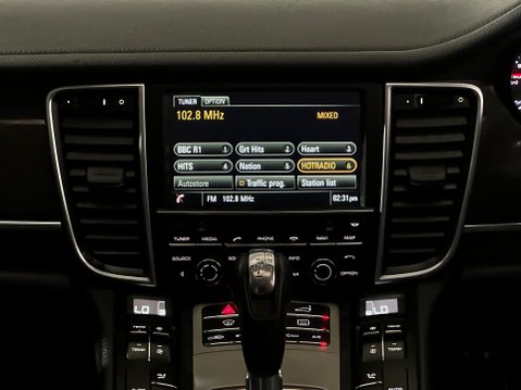 Porsche Panamera D V6 TIPTRONIC 16