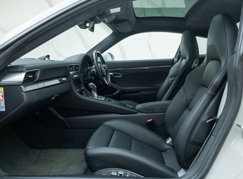 Porsche 911 Turbo S (991.2) 20