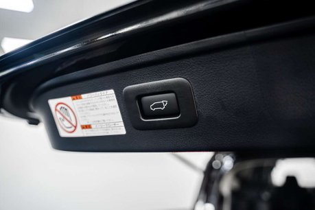 Toyota Alphard 2.5 MPV 2.5 SUV Automatic Petrol Hybrid 20