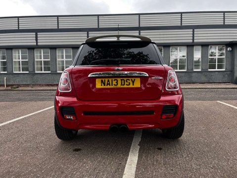 Mini Hatch 1.6 John Cooper Works 3dr 5