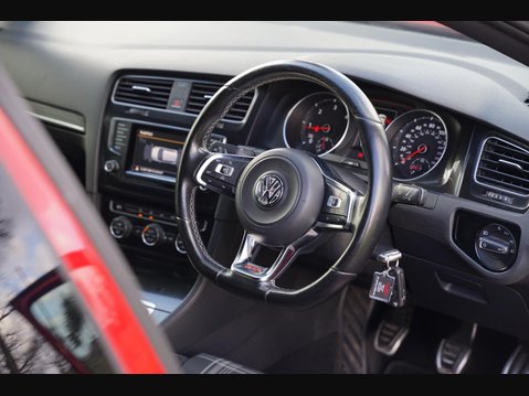 Volkswagen Golf 2.0 TDI BlueMotion Tech GTD Euro 6 (s/s) 5dr 26