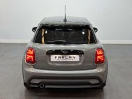 Mini Hatch 1.5 Cooper Classic Hatchback 5dr Petrol Steptronic Euro 6 (s/s) (136 ps) 21