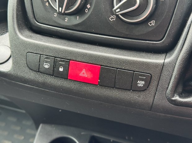 Citroen Relay LWB L3H2 Medium Roof Enterprise 35 Air Con Nav Sensors EURO 6 32