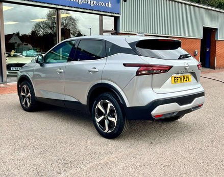 Nissan Qashqai 1.3 Qashqai N-Connecta DiG-T MHEV 5dr 9