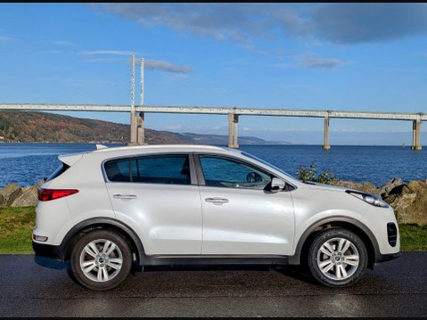 Kia Sportage 1.6 GDi 2 Euro 6 (s/s) 5dr 4
