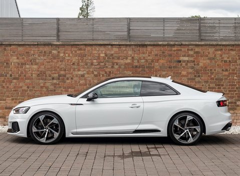 Audi RS5 Coupé 2