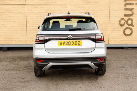 Volkswagen T-Cross SE TSI DSG 6