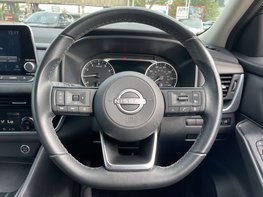 Nissan Qashqai 1.3 Qashqai Acenta Premium DiG-T MHEV 5dr 19