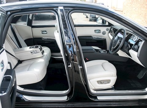 Rolls-Royce Ghost Series II 19