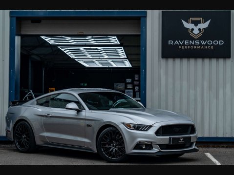 Ford Mustang 5.0 Mustang GT 2dr 1