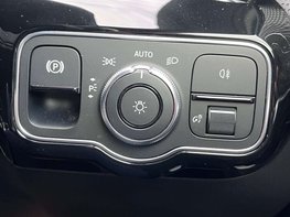 Mercedes-Benz A Class 1.3 A 200 Sport Exeutive Auto 5dr 66