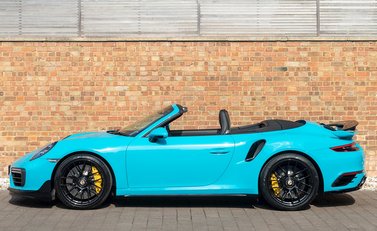 Porsche 911 (991.2) Turbo S Cabriolet 2