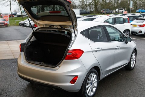 Ford Fiesta TITANIUM 34