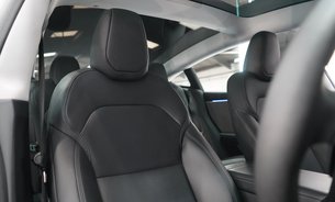 Tesla Model 3 RWD GROK AI Rear Screen Heated & Vented Seats Premium Sound One Owner VAT Q 3