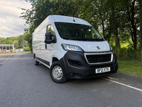 Peugeot Boxer 2.2 BlueHDi 335 Professional L3 H2 Euro 6 (s/s) 5dr 1