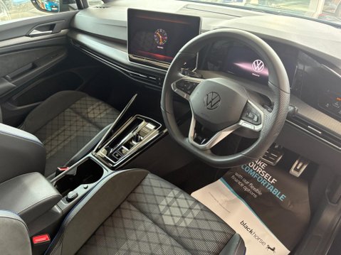 Volkswagen Golf 1.5 eTSI MHEV R-Line DSG Euro 6 (s/s) 5dr 17