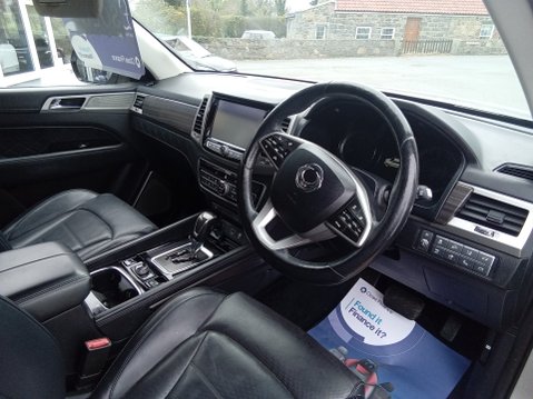 SsangYong Rexton 2.2D Ultimate SUV 5dr Diesel T-Tronic 4WD Euro 6 (181 ps) 8