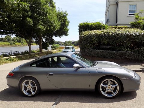Porsche 911 CARRERA 2 TIPTRONIC S 24
