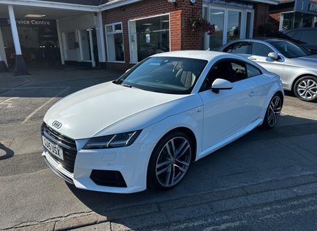 Audi TT 2.0 TFSI S line S Tronic quattro Euro 6 (s/s) 3dr